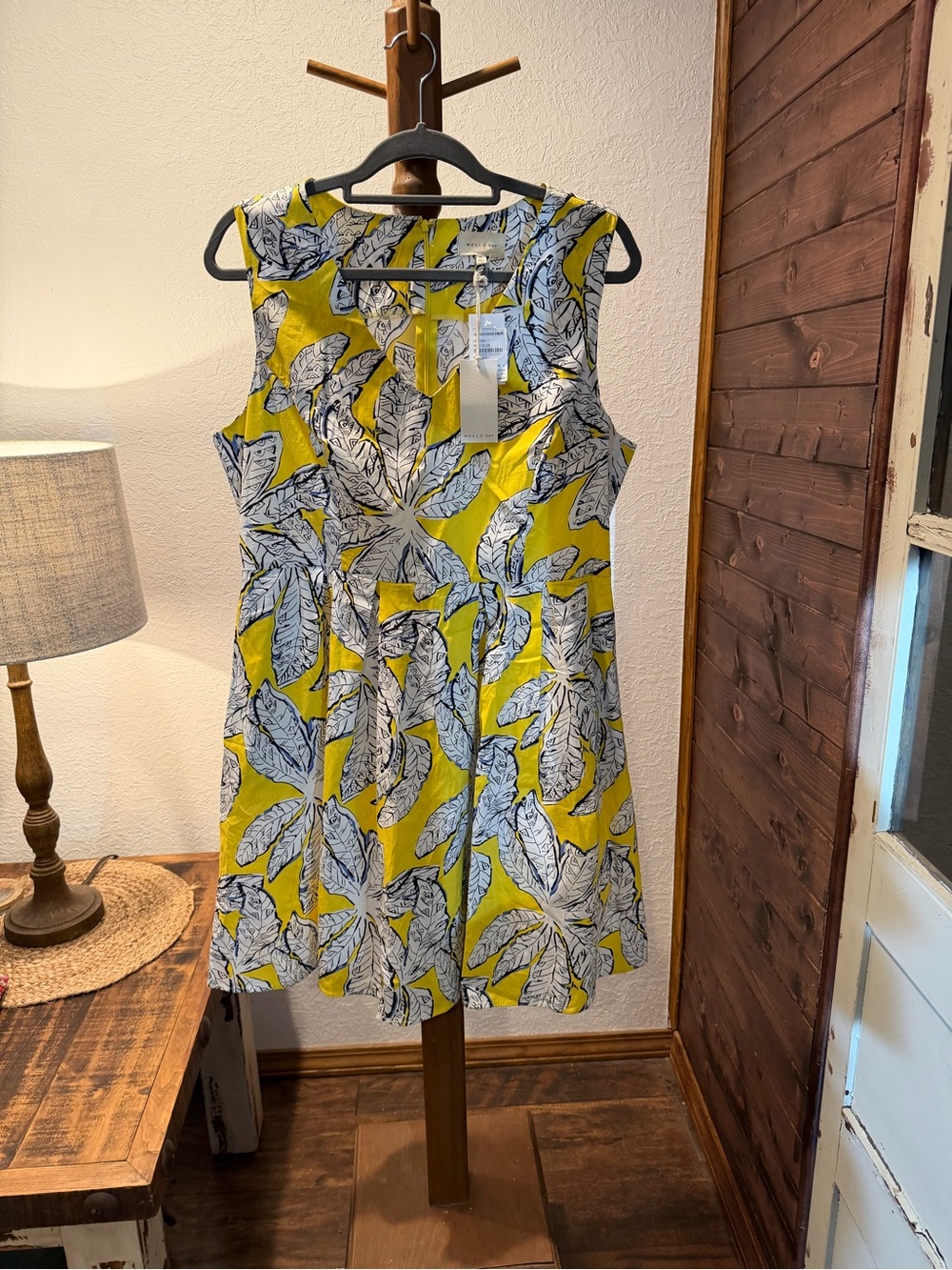 MELLODAY Yellow Tropical-Print Sleeveless Midi Dress